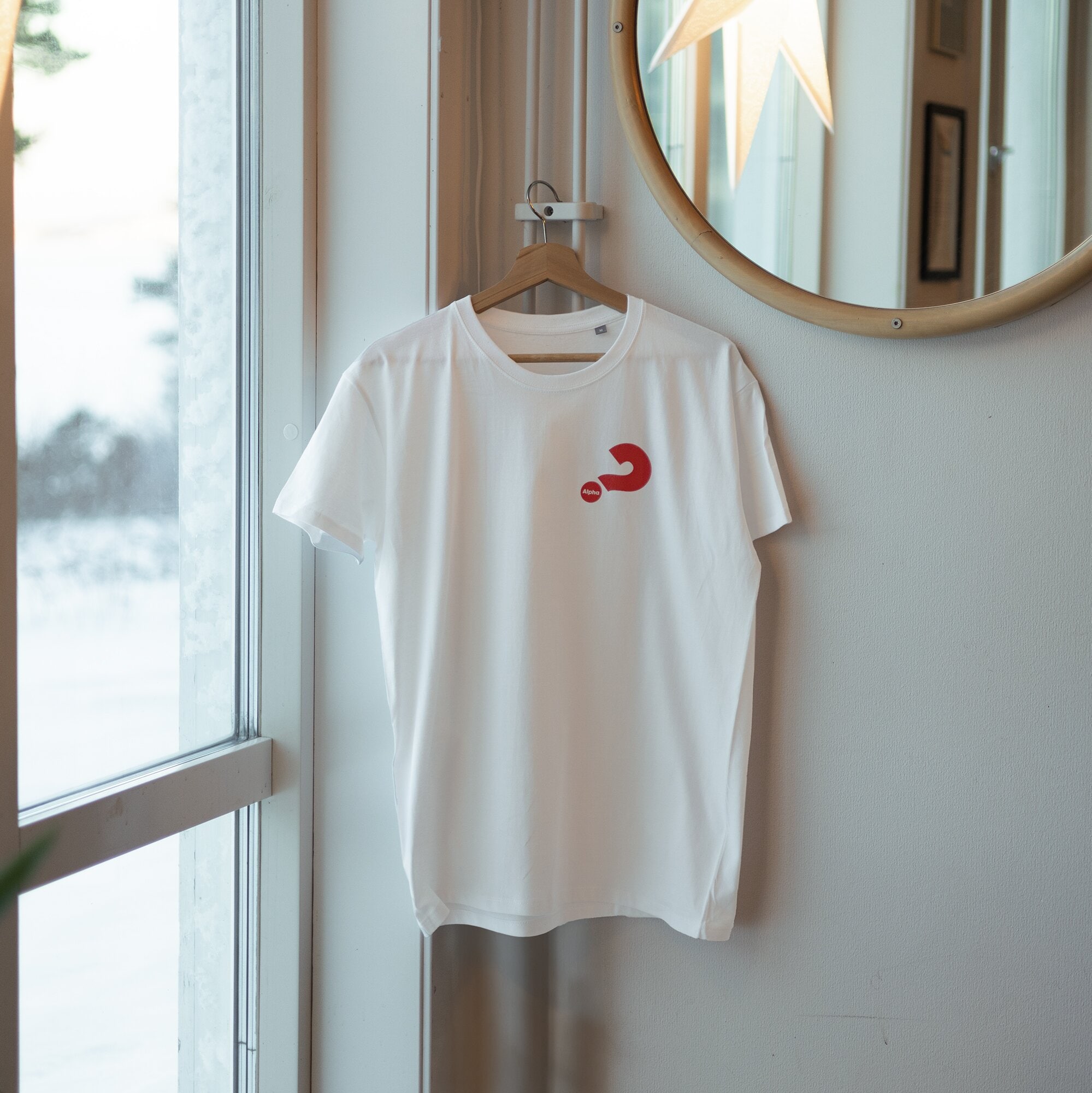 T-shirt - Unisex, vit, Alpha för alla