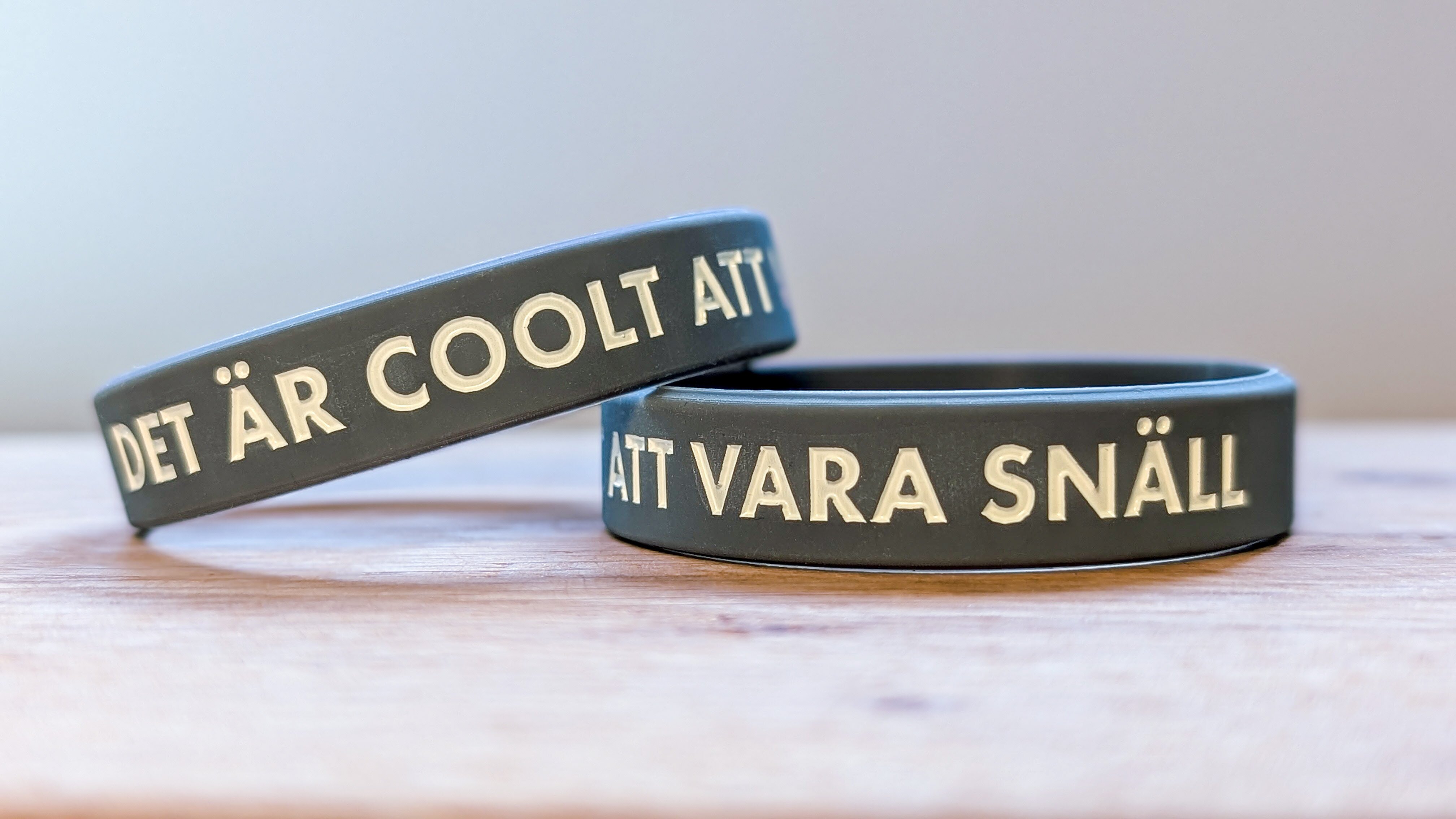 Armband - Silikon - Barn - Det är coolt att vara snäll